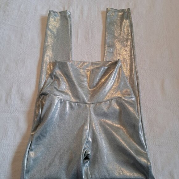 Balera girls size Large silver metallic full length legging, high waisted, EUC - Picture 2 of 6
